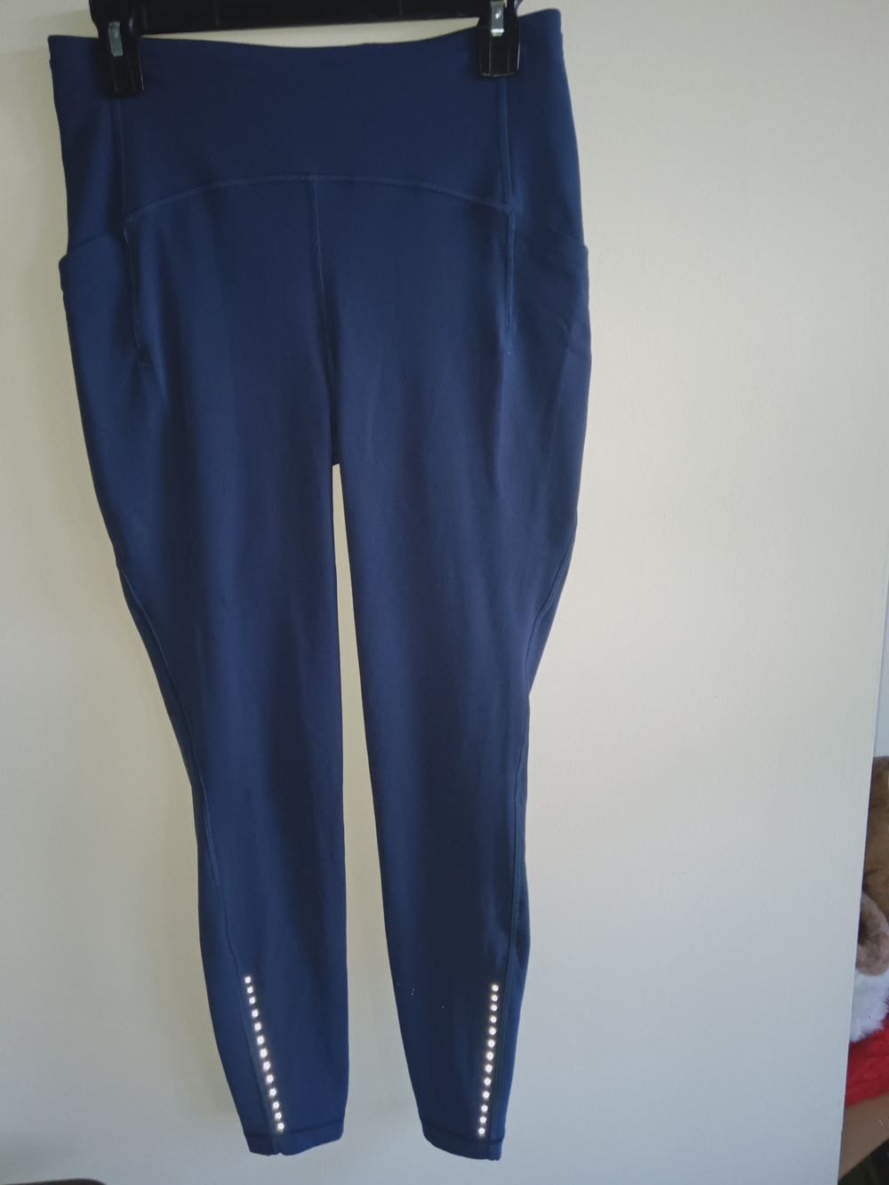 Lululemon Women's High-Waist Navy Performance Leggings